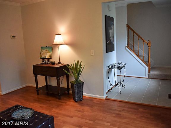 3rd image of 14860 Lynhodge Ct