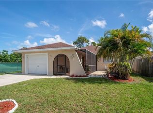 723 104th Ave N, Naples, FL 34108