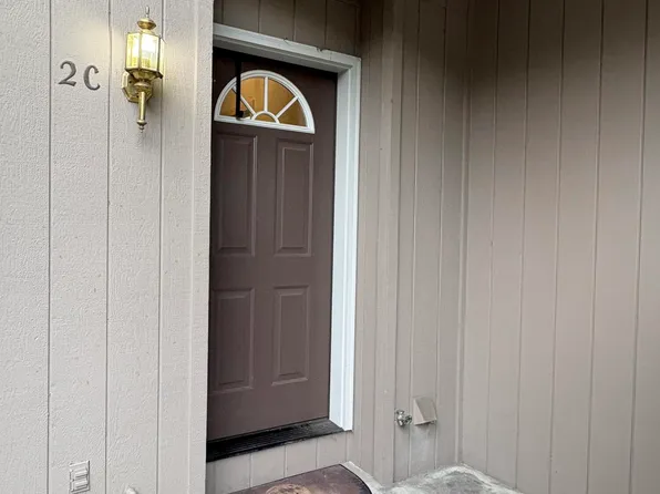 310 NE Terry Ln Unit 2C, Grants Pass, OR 97526