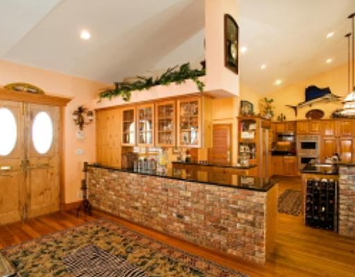 3rd image of 2080 S Waterway Dr