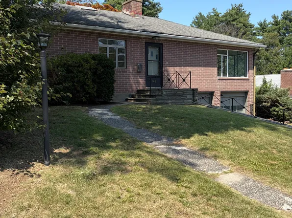 144 Haynes Road, West Hartford, CT 06117