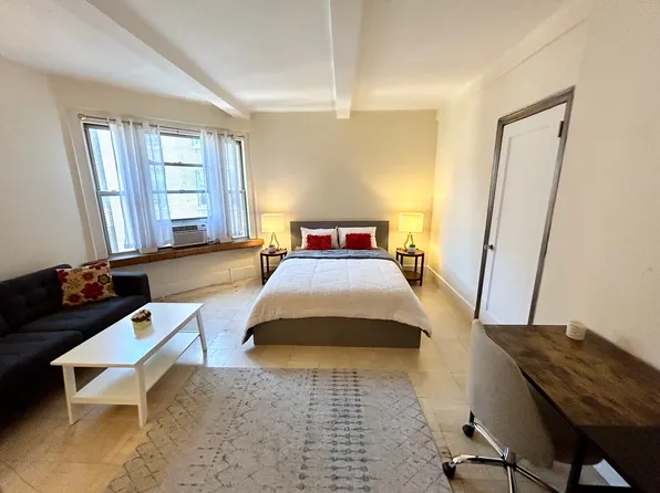 24 5th Avenue image 1 of 11