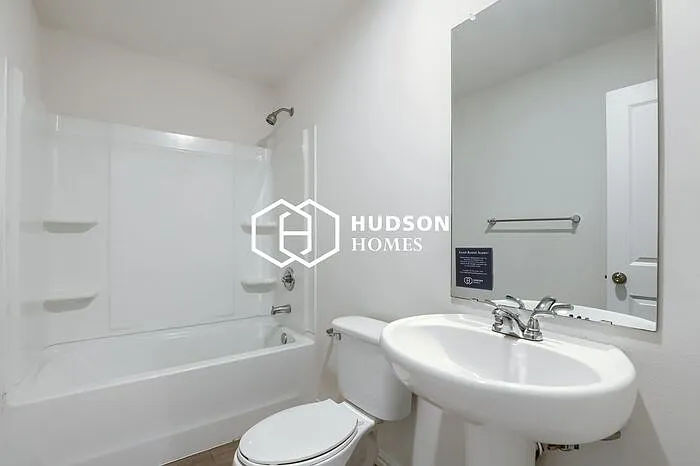 703 S 16th St — Photo 11