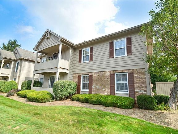 2nd image of 37 Wood Creek Dr