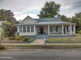 208 Henderson St, Hamlet, NC 28345