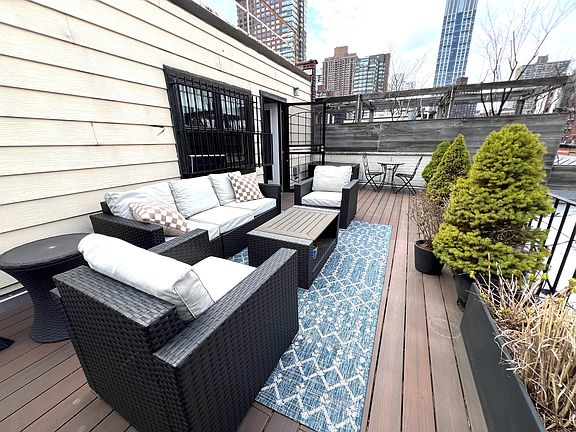 2nd image of 38 W 69th St APT 4A