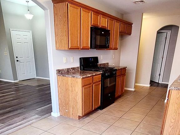 5th image of 20497 E 32nd St S