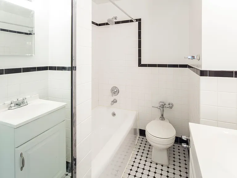 7 Park Ave #115 — Photo 3