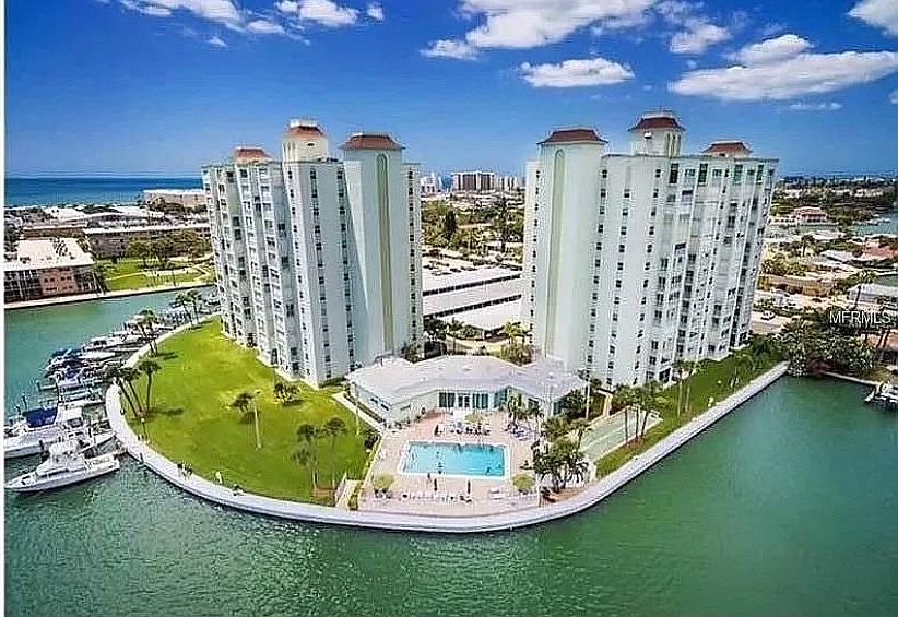 Three Palms Point Condo