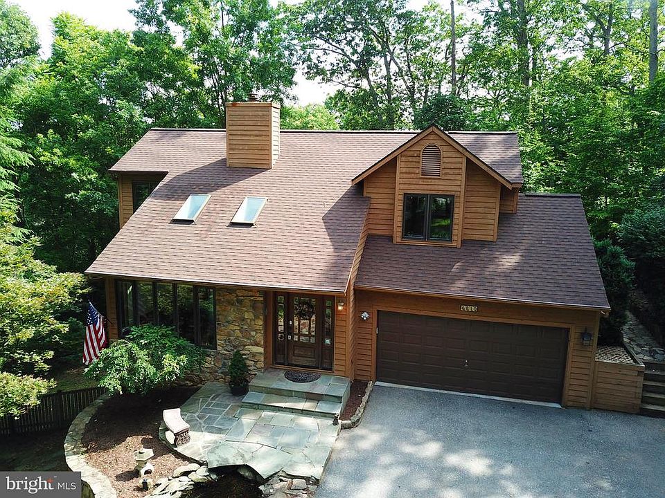 1st image of 6810 Woods Ct