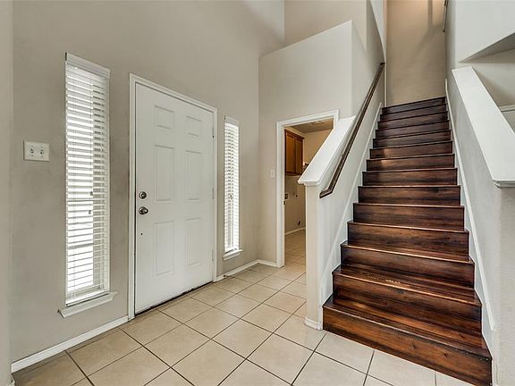 4th image of 145 Oriole Dr