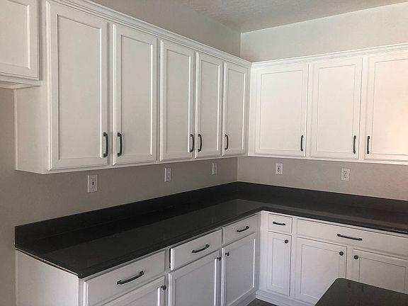 2nd image of 2546 W Morse Dr