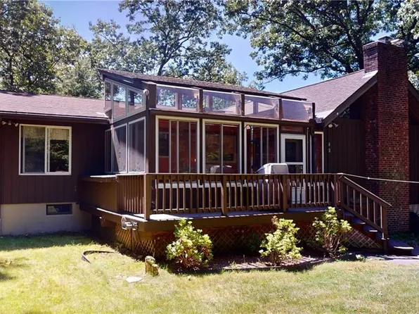 85 Woodland St, Lincoln, RI 02865