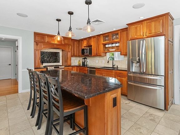 4th image of 31 Smith St