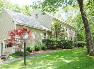 17 Cathedral Cir, Nashua, NH 03063