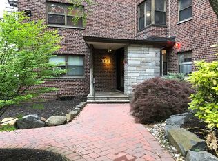 3061 Edwin Ave APT 2C, Fort Lee, NJ 07024