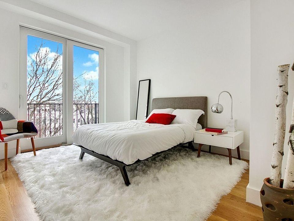 2nd image of 1409 Fulton Ave #2