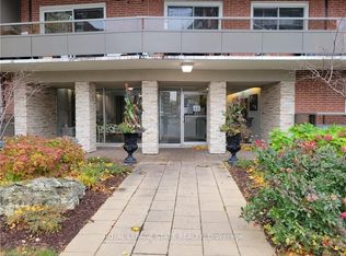 11 Woodman Dr S #210, Hamilton, ON L8K 4E3