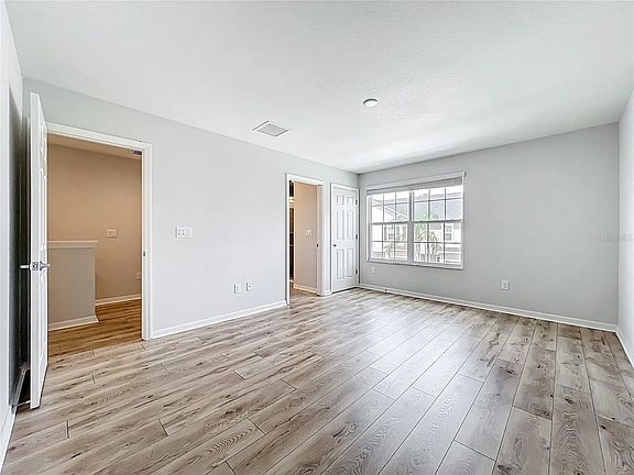 2nd image of 1053 Grantham Dr