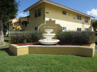 15605 SW 74th Circle Dr APT 15, Miami, FL 33193