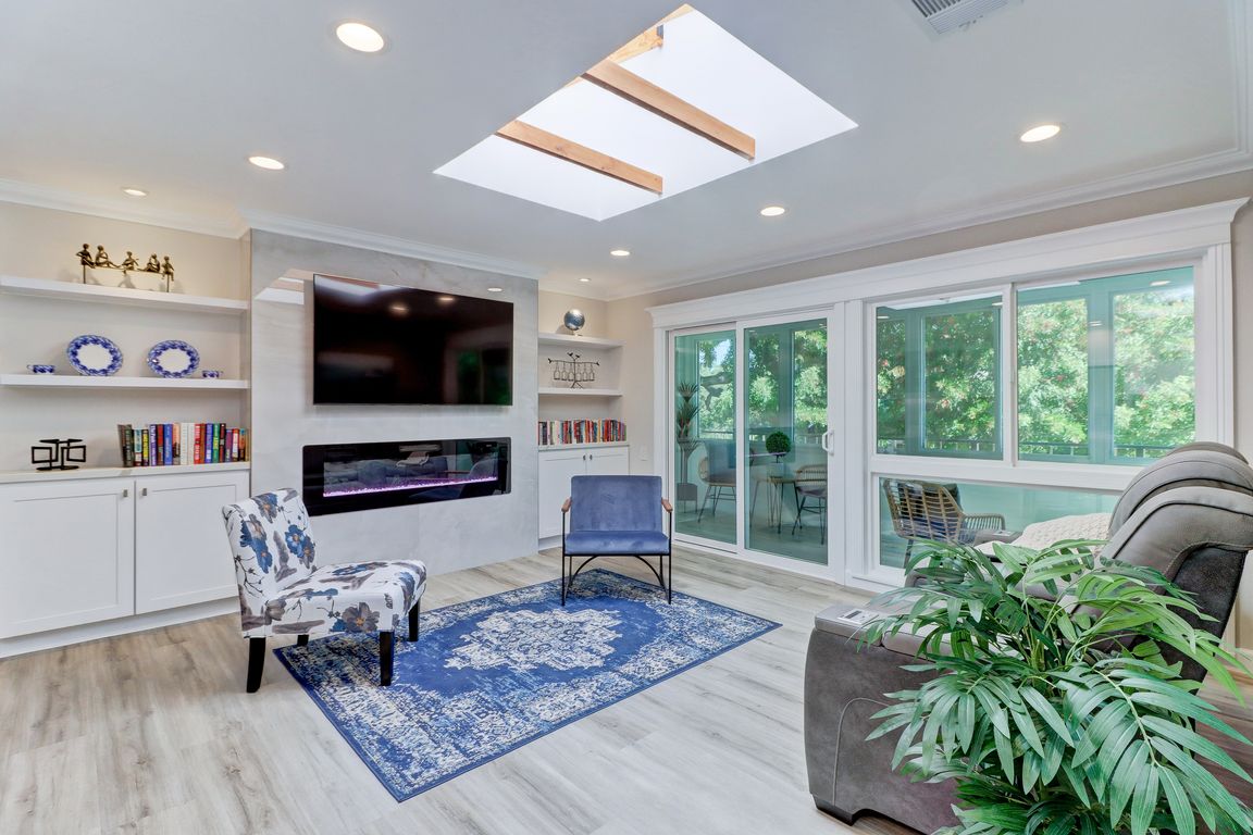 next background image