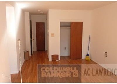 2nd image of 433 W 43rd St Ph C