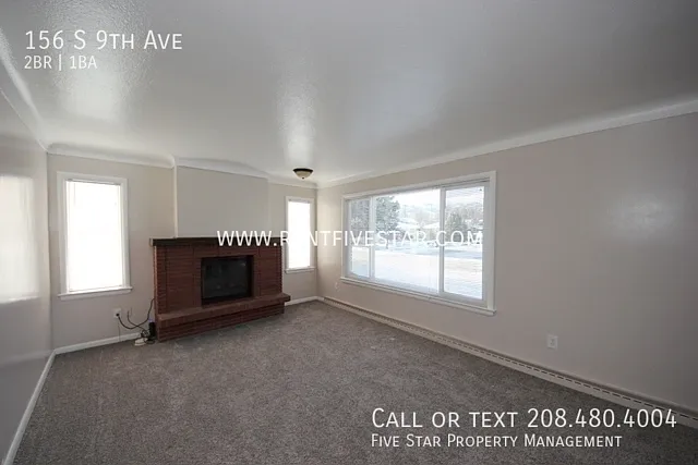 156 S 9th Ave — Photo 2
