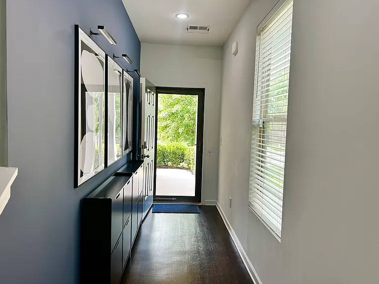 5114 Rapahoe Trl — Photo 2