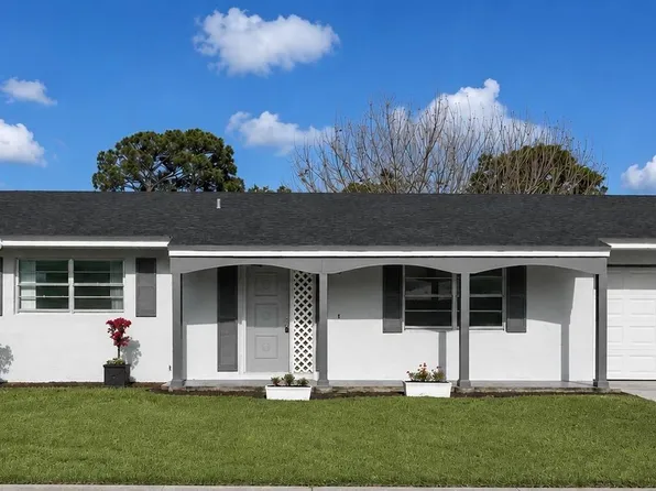 1781 SE Fairfield St, Port Saint Lucie, FL 34983