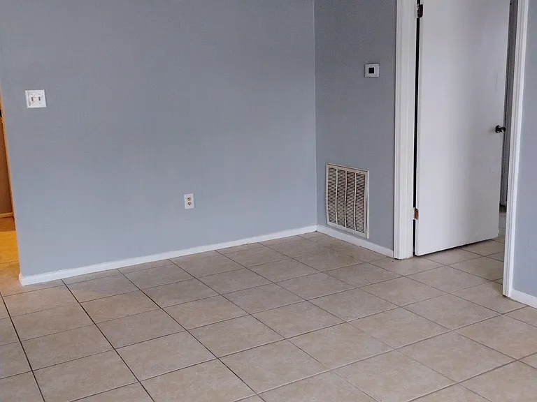 5245 Kimberlin Ave #C — Photo 6