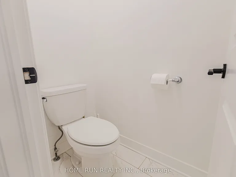 206 Bristol Cres — Photo 29