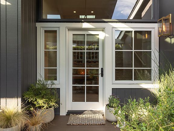 4th image of 420 Seaview Rd