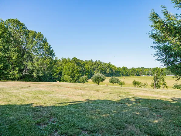 6044 Dirgie Mine Rd, Roxboro, NC 27574
