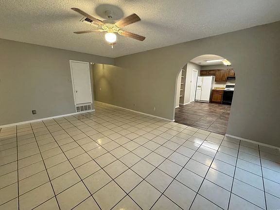 5th image of 3819 Pipers Meadow St