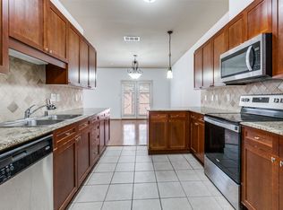 341 Metropolitan Dr, Plano, TX 75023