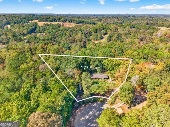 930 Laurel Ln, Winder, GA 30680