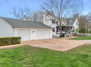 7103 Christopher Dr, Saint Louis, MO