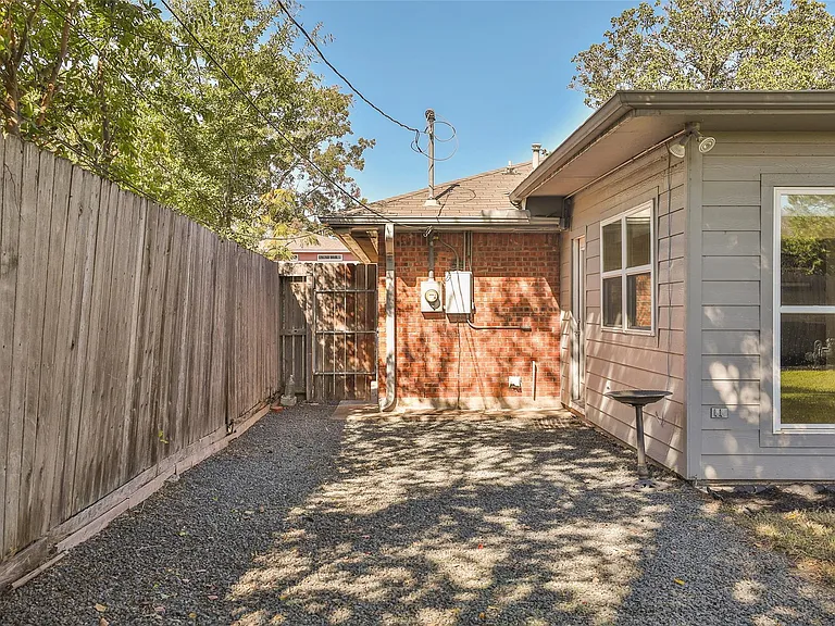 4613 Libbey Ln — Photo 23