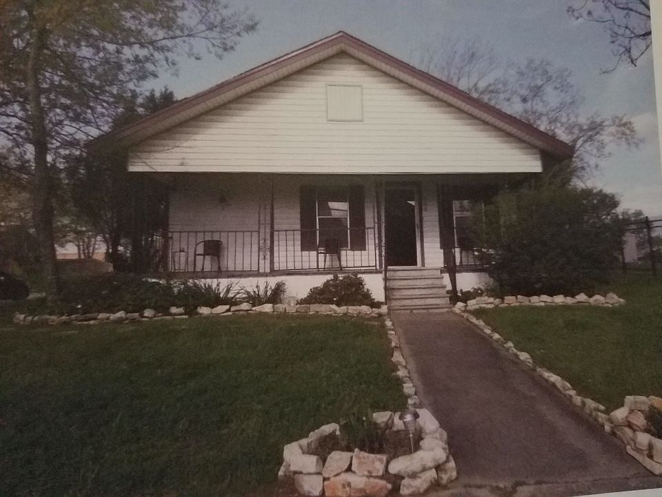 1st image of 900 N Washington Ave