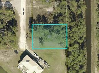 1075 Peach St, Lehigh Acres, FL 33974