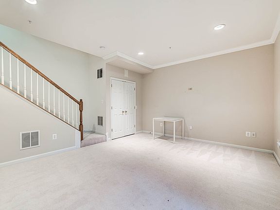 5th image of 1652 White Oak Vista Dr