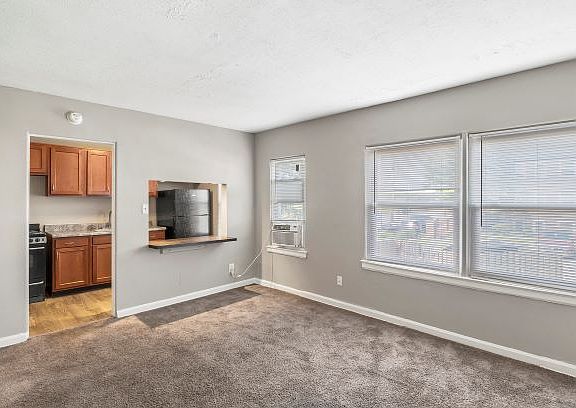 5th image of 6046 E 21st St #6031-1B