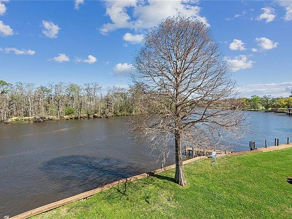 3rd image of 502 Tchefuncte Oaks Dr