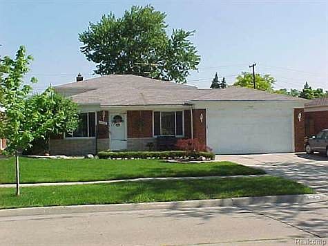 1st image of 13143 Rosselo Ave