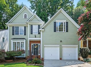 1924 Dearmon Dr, Charlotte, NC 28205
