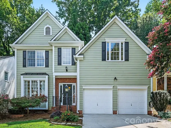 1924 Dearmon Dr, Charlotte, NC 28205