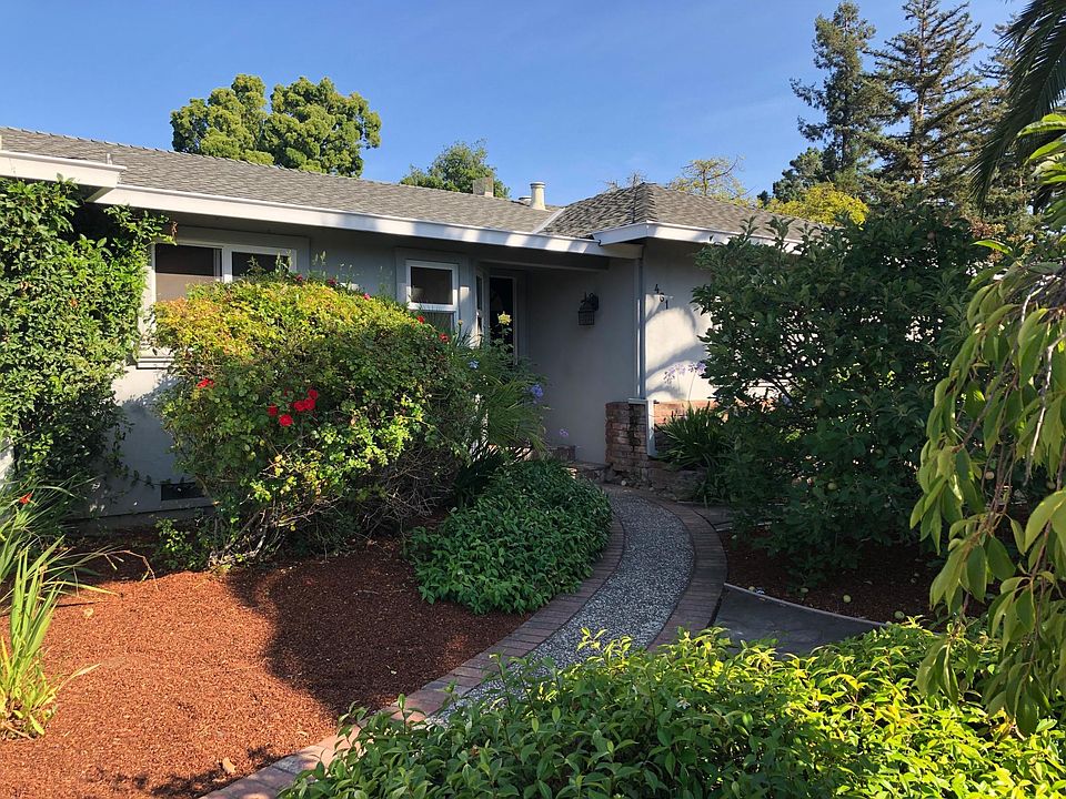 1st image of 461 Distel Dr