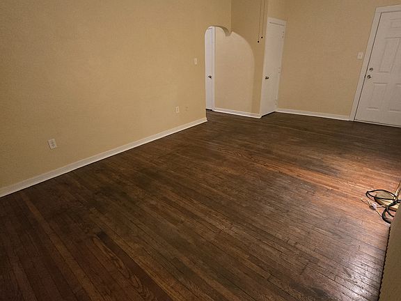 5th image of 503 W Pittsburgh St APT 1