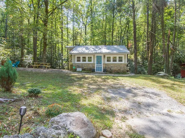 212 Rocky Bottom Rd, Sunset, SC 29685
