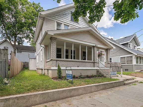 2nd image of 1221 Butler Ave SE